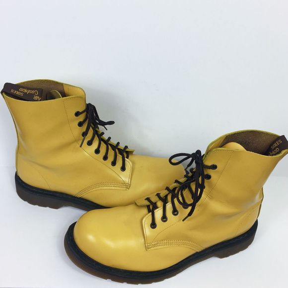 solovair dr martens